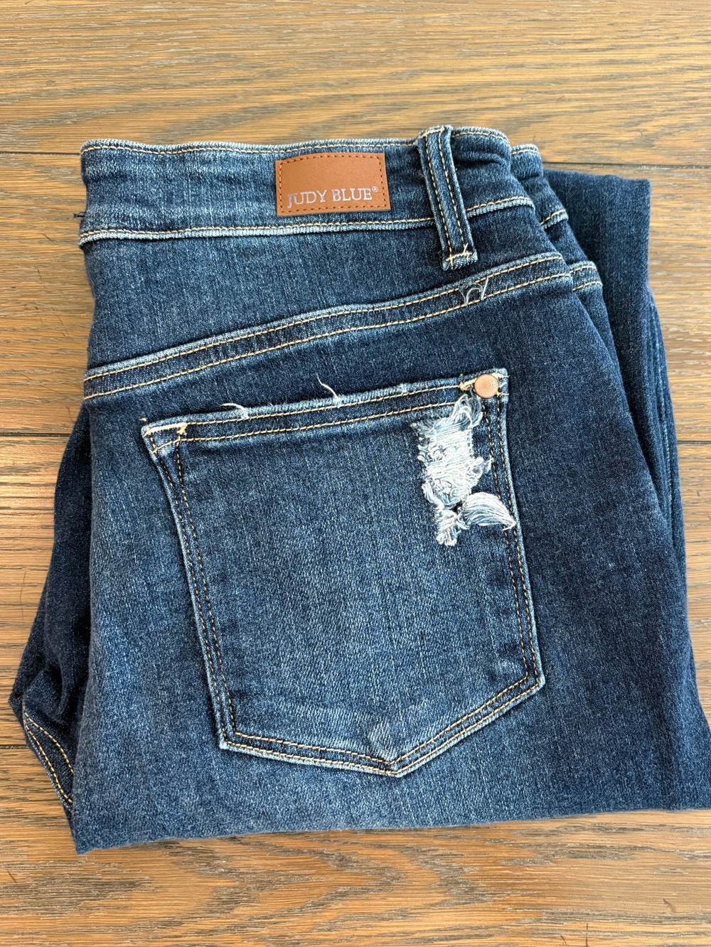 Judy Blue Indigo Boyfriend Fit Jeans with‎ Back Pocket Distress Size 8